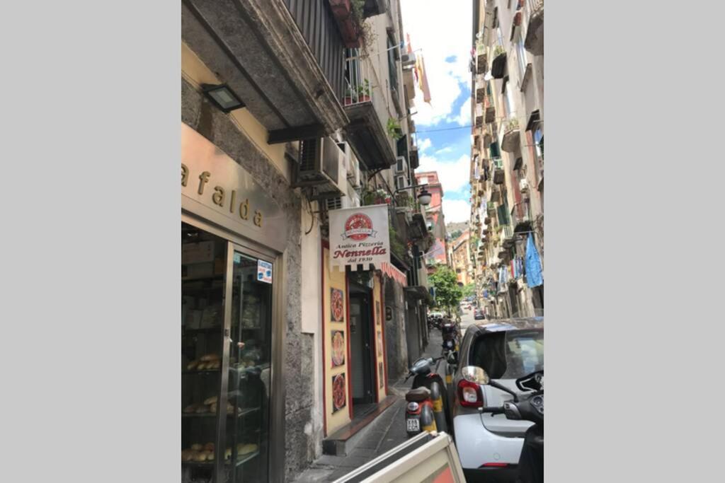 In Pieno Centro Storico - La Casa Di Anna Apartment Napoli Ngoại thất bức ảnh